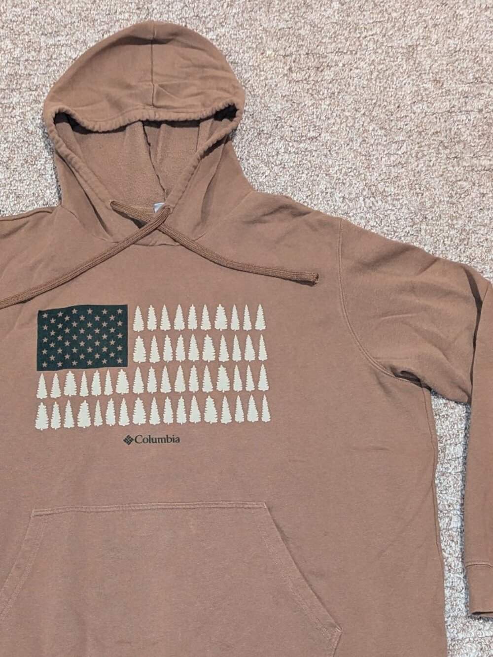 Columbia Trek Delta Treeline Flag Graphic Hoodie